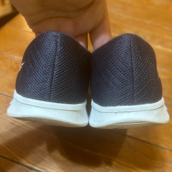 Skechers Women's On -The -Go GoGa/Max Walking Lite Shoes Navy/white Size 10 - Picture 6 of 7